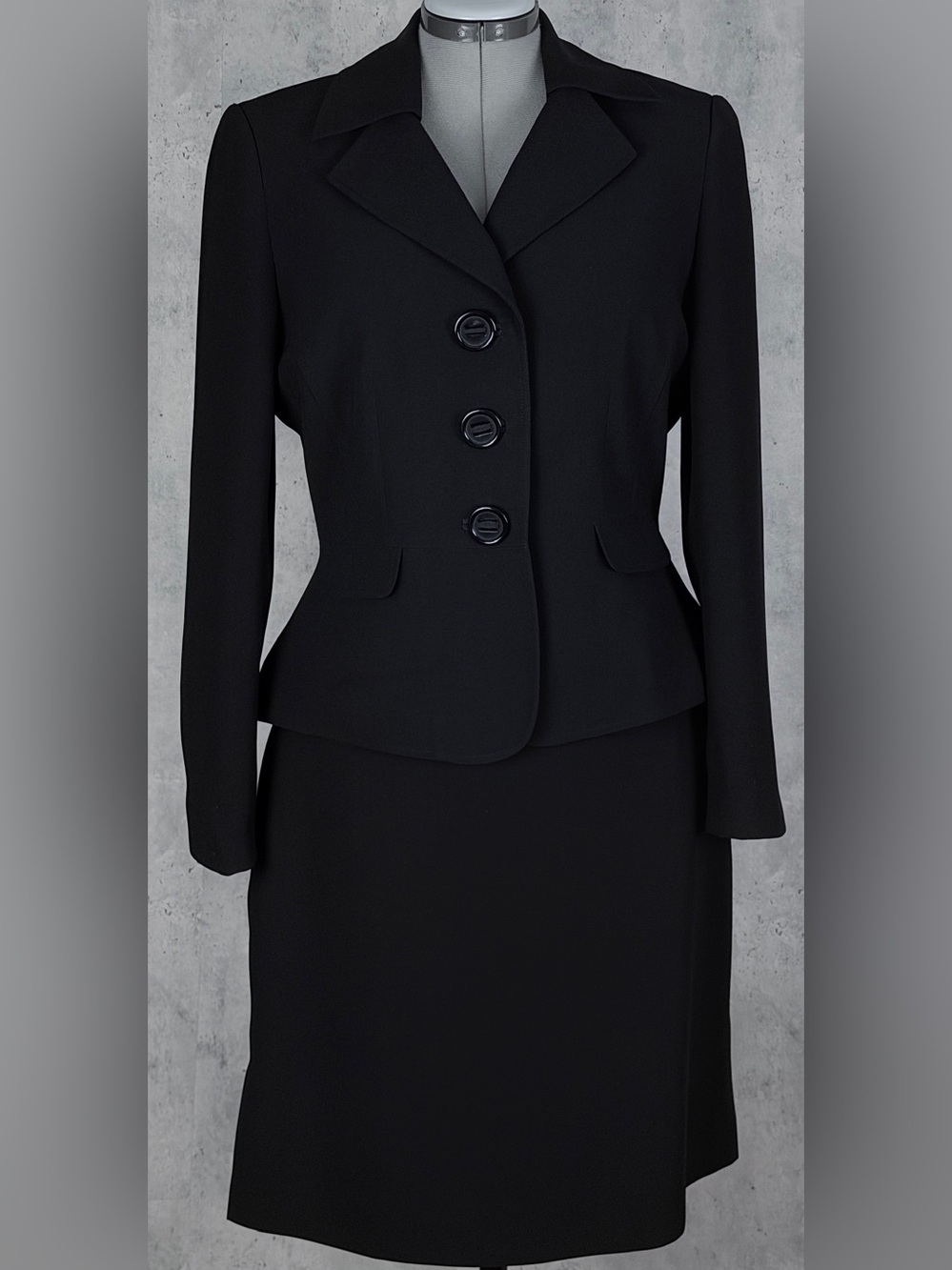 Tahari Arthur S Levine Black Skirt Suit 14 2pc Peplum  Blazer Pencil Skirt Work